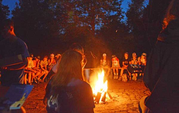 elj_lagerfeuer